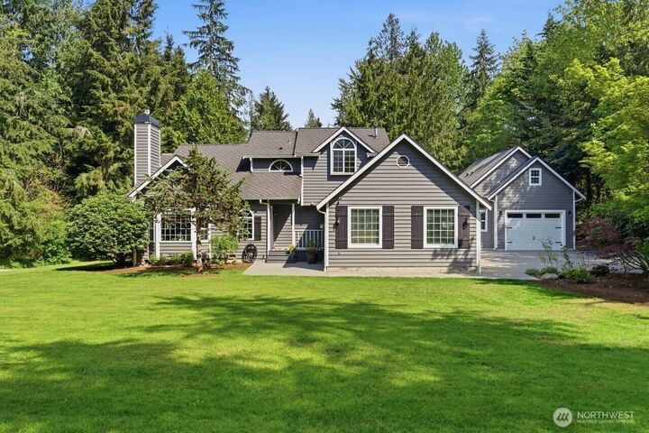 Property Photo:  22830  262nd Avenue SE  WA 98038 