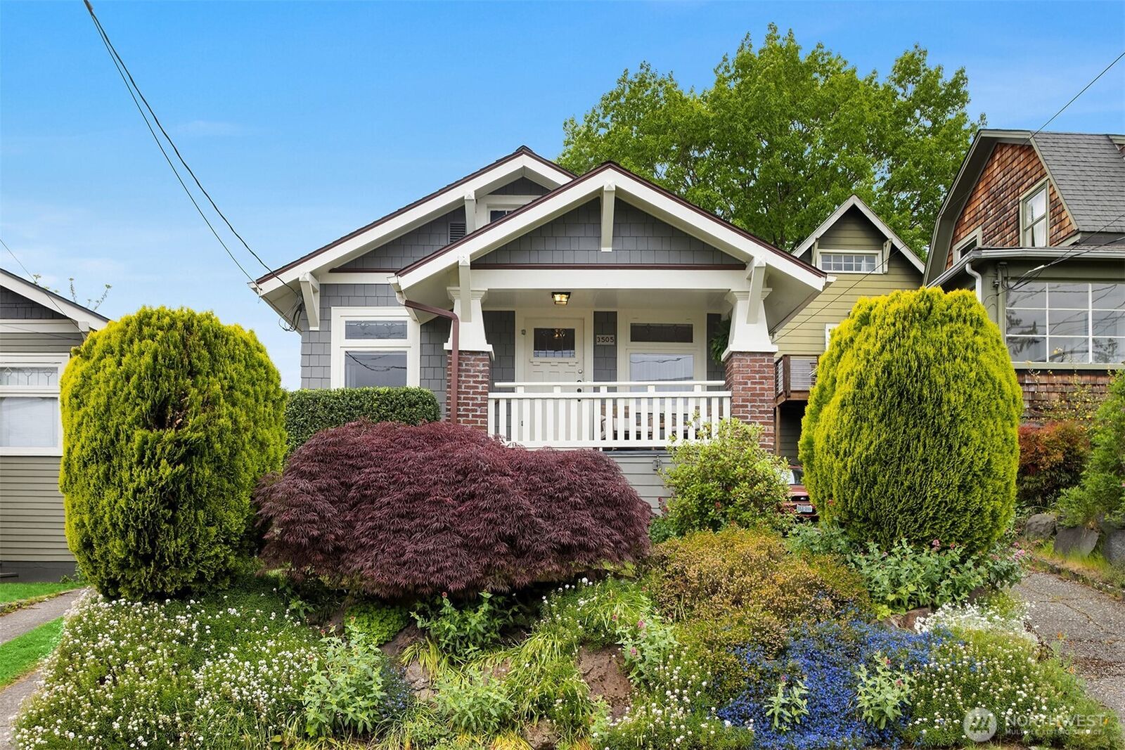 Property Photo:  3505  Burke Avenue N  WA 98103 