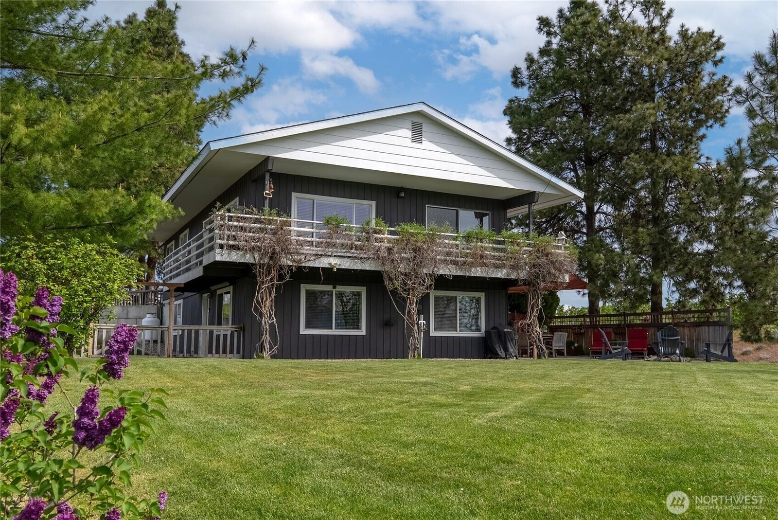 Property Photo:  86  Mountain View Dr  WA 98812 