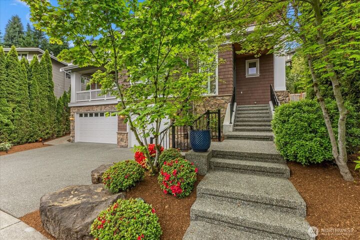 Property Photo:  423  Sky Country Way  NW  WA 98027 