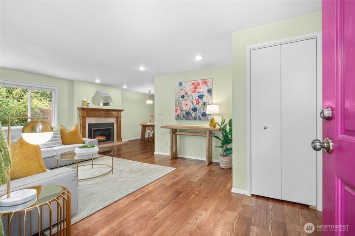 Property Photo:  2132 N 148th Street  WA 98133 