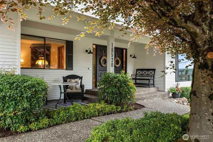 Property Photo: 18520 NE 19th Place WA 98008