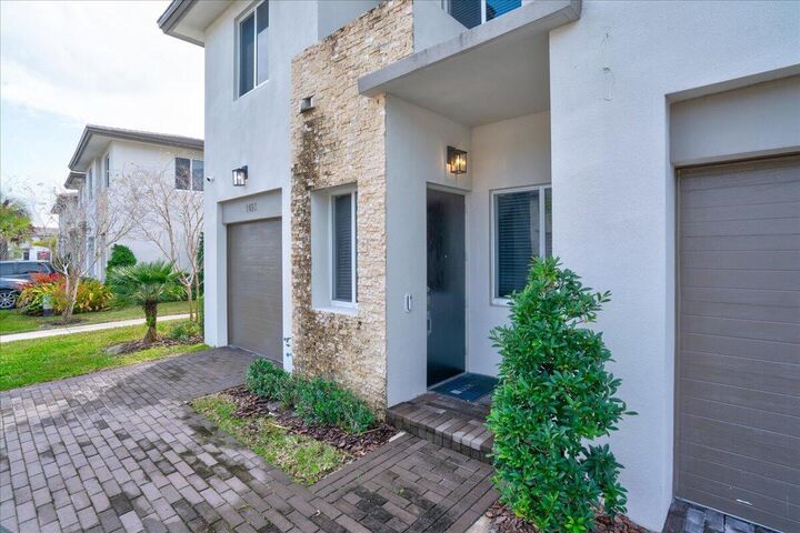 Property Photo:  1451 Pioneer Way  FL 33411 