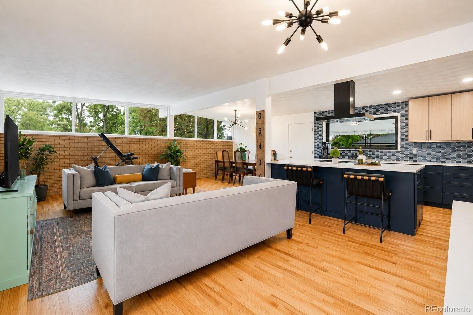 Property Photo:  2795 E Euclid Avenue  CO 80121 