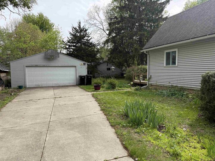 Property Photo: 924 Euclid Avenue WI 53511