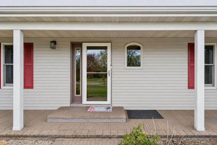 Property Photo:  8632 N Stone Farm Road  WI 53534 