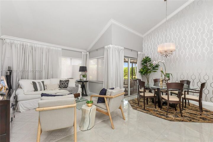 Property Photo: 6414 SW 114th Pl FL 33173