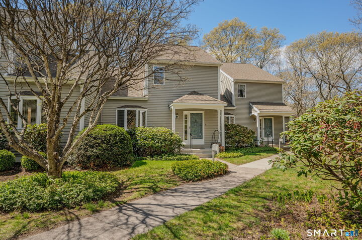 Property Photo:  2 Laurel Drive  CT 06441 