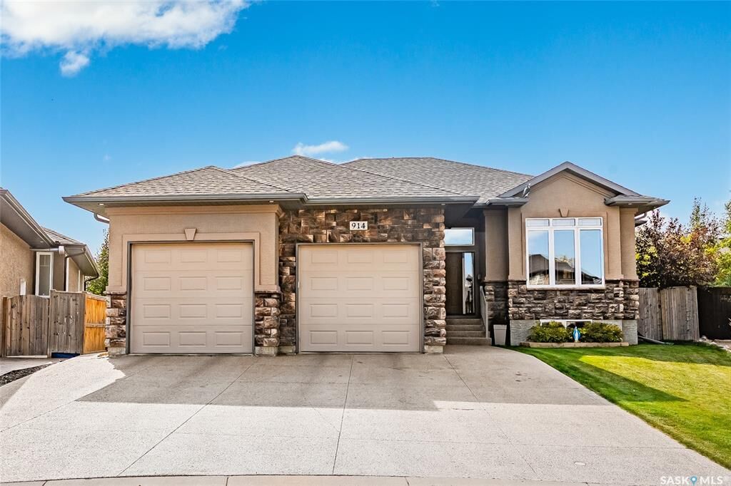 Photo de la propriété:  914 Paton Bay  SK S7W 0B9 