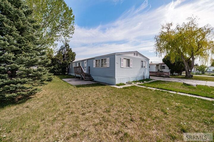 Property Photo:  935 Eden Drive  ID 83401 