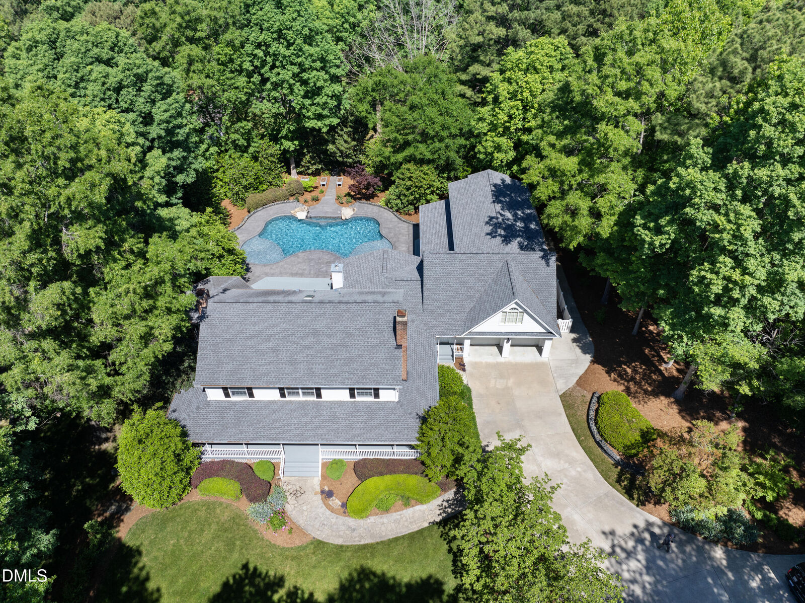 Property Photo: 7108 Beaver Trail NC 27502