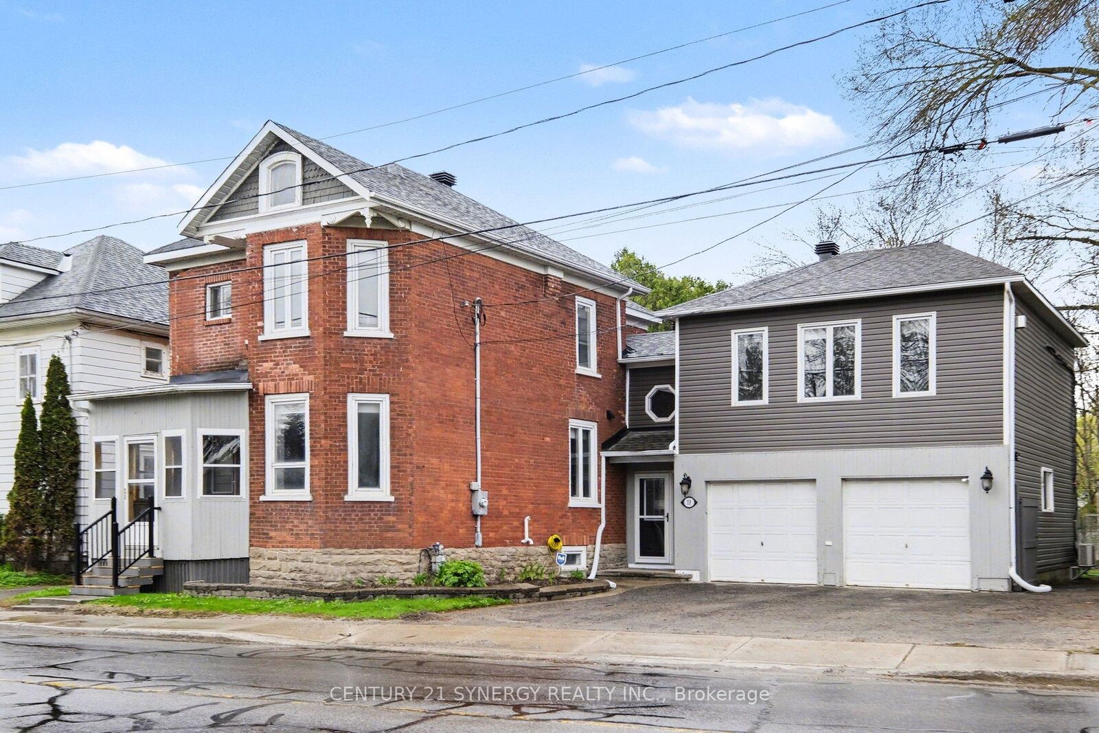 Property Photo: 13 Lombard Street ON K7A 4E8