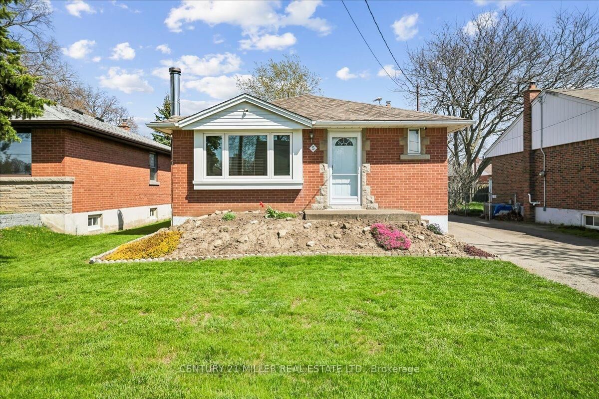 Property Photo:  5 Greenwood Street  ON L8T 3N2 