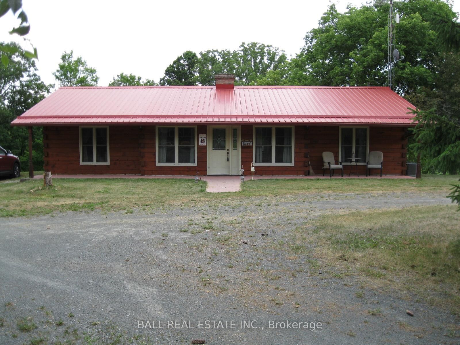 Property Photo: 895 Crowe River Road ON K0K 2M0