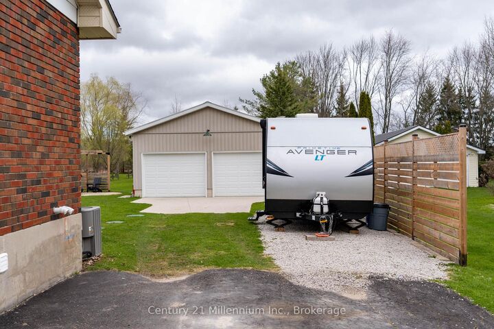 Property Photo:  871 16th Street W  ON N4K 6V5 