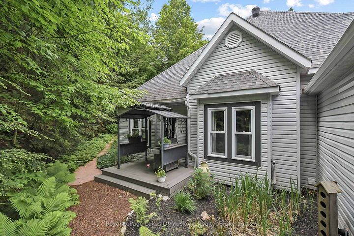 Property Photo:  103 Southbank Drive  ON P1L 1G3 