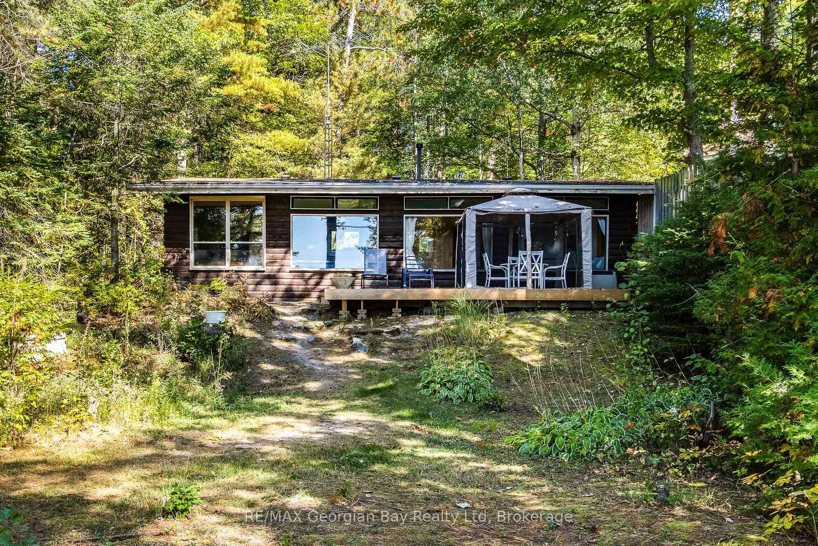 Property Photo: 100 Nottawaga Drive ON L0L 2J0