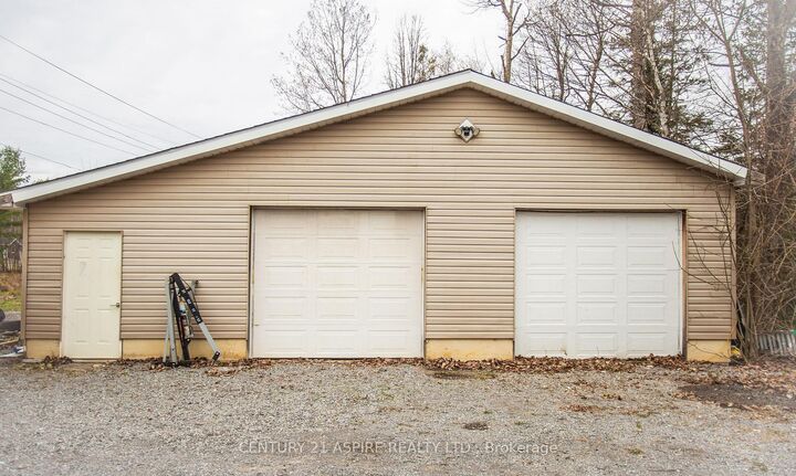 Property Photo: 84 Sandy Beach Road ON K8A 6W8