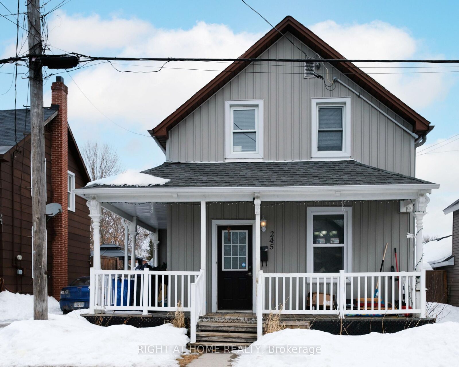 Property Photo: 245 Harriet Street ON K7S 2T4