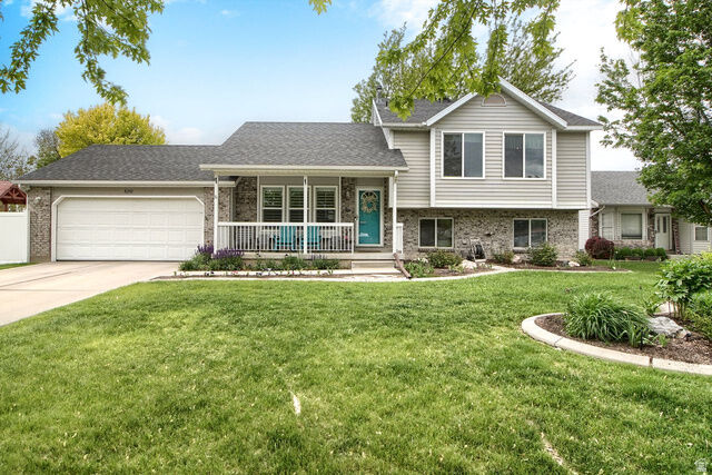 Property Photo:  8292 S Piney Ct W  UT 84088 