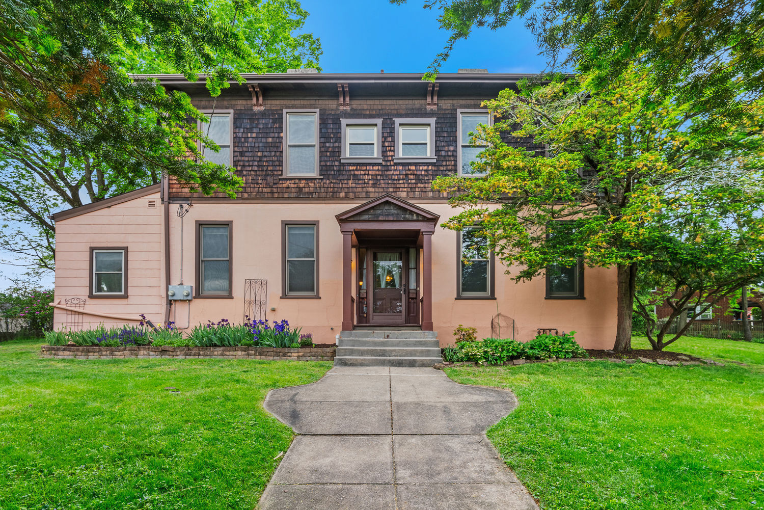 Property Photo: 2738 Mount Royal Road PA 15217