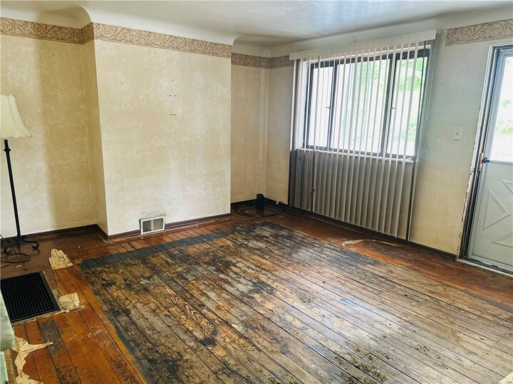 Property Photo: 1421 Ridge Ave PA 15104