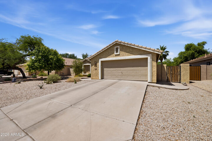 Property Photo:  1152 E Devon Drive  AZ 85296 
