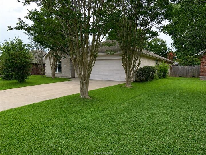 Property Photo:  1206 Mullins Court  TX 77845 