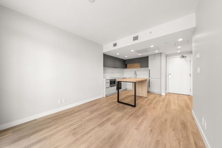 Property Photo:  567 Emerson Street 1507  BC V6J 0M8 
