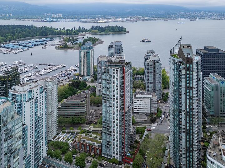 Property Photo:  1211 Melville Street 1602  BC V6E 0A7 