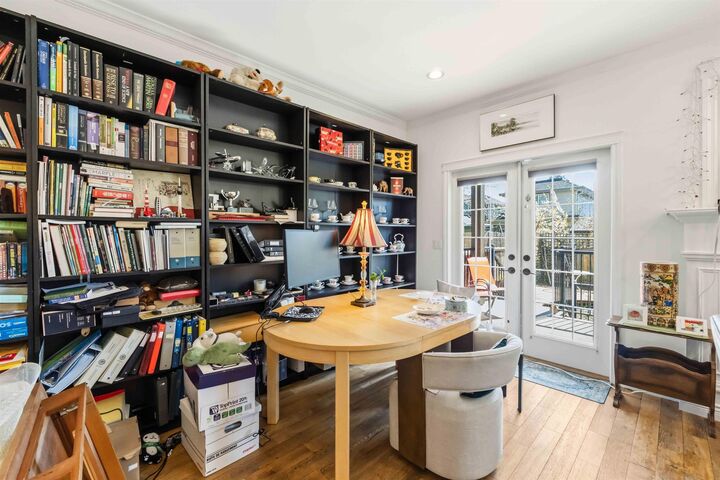 Property Photo: 15544 Russell Avenue BC V4B 2R3