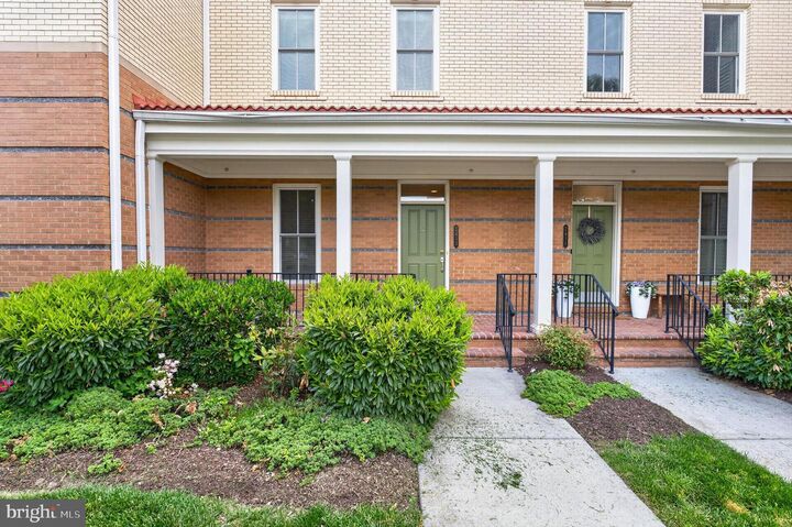 Property Photo:  2413 Conoy Street  VA 22301 