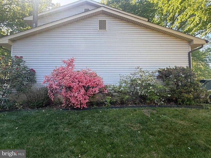 Property Photo:  2515 Tabor Court  VA 22191 