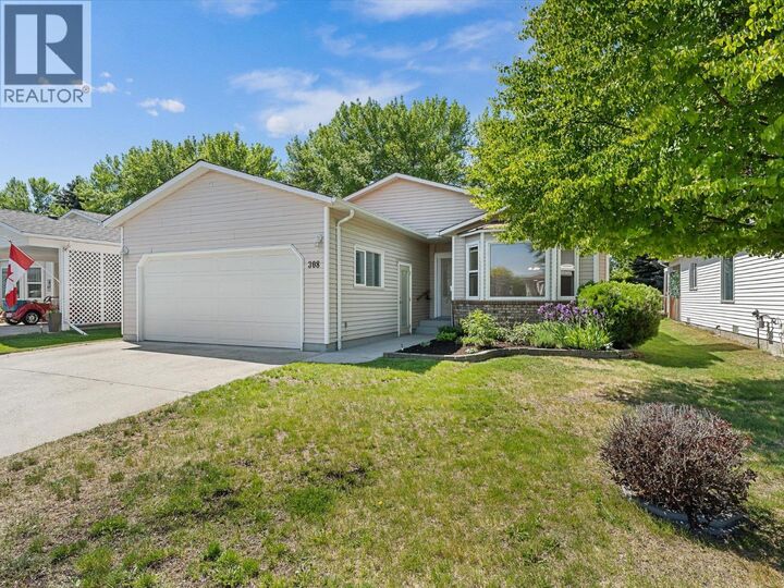 Property Photo:  1260 Raymer Avenue 308  BC V1W 3S3 