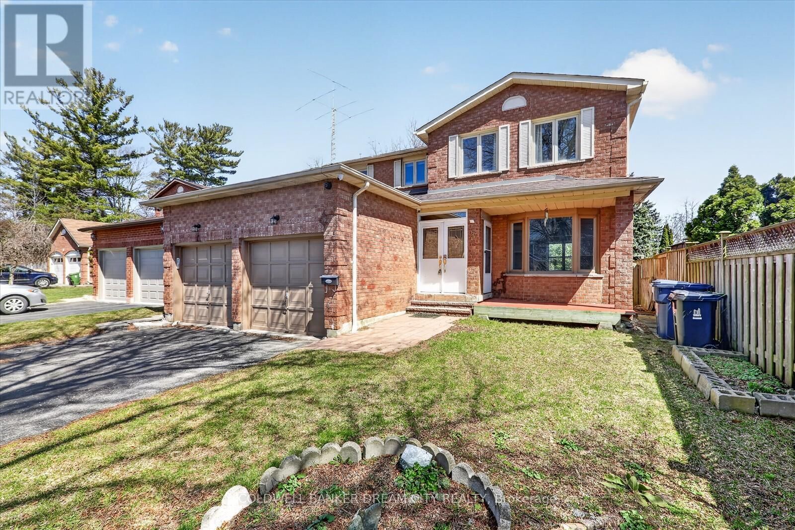 Property Photo:  3 Windrush Trail  ON M1C 3Y5 