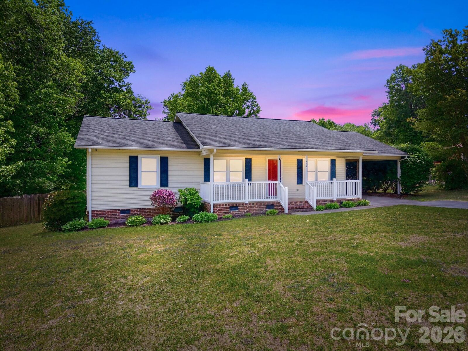 Property Photo:  425 Catawba Drive  NC 28147 