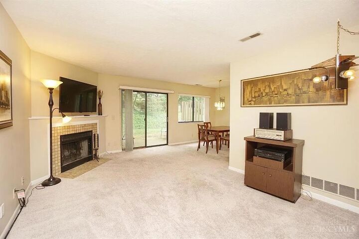 Property Photo:  19 Evergreen Circle  OH 45215 