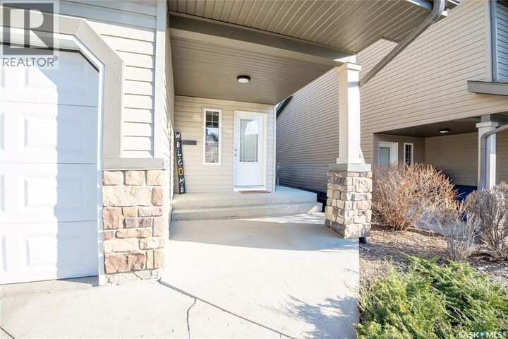 Property Photo:  143 615 Stensrud Road  SK S7W 0A2 