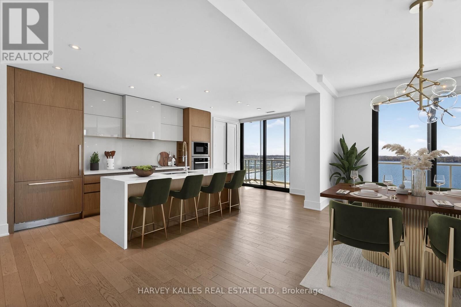 Property Photo:  118 Merchants Wharf 910  ON M5A 0L3 