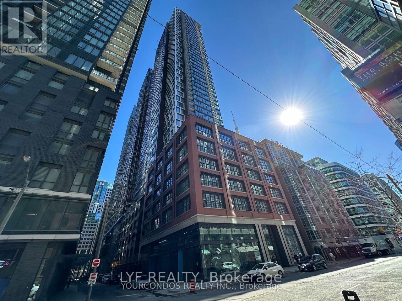 Property Photo:  55 Mercer Street 4703  ON M5V 0W4 