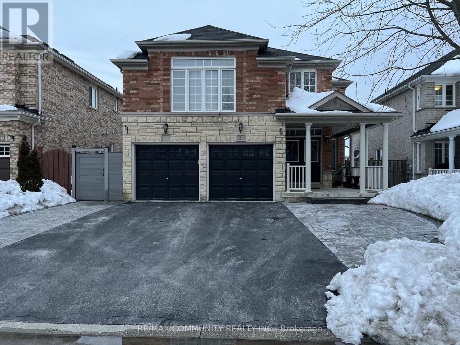 Property Photo:  21 Hazeldine Drive Bsmt  ON L1T 4X7 