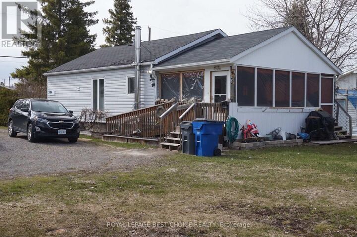 Property Photo:  104 Station Street  ON P0J 1R0 