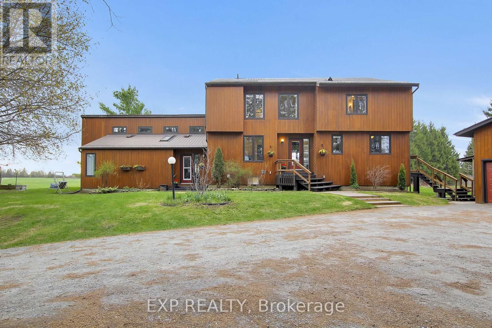 Property Photo:  3215 Appleton Sideroad  ON K7C 4M3 