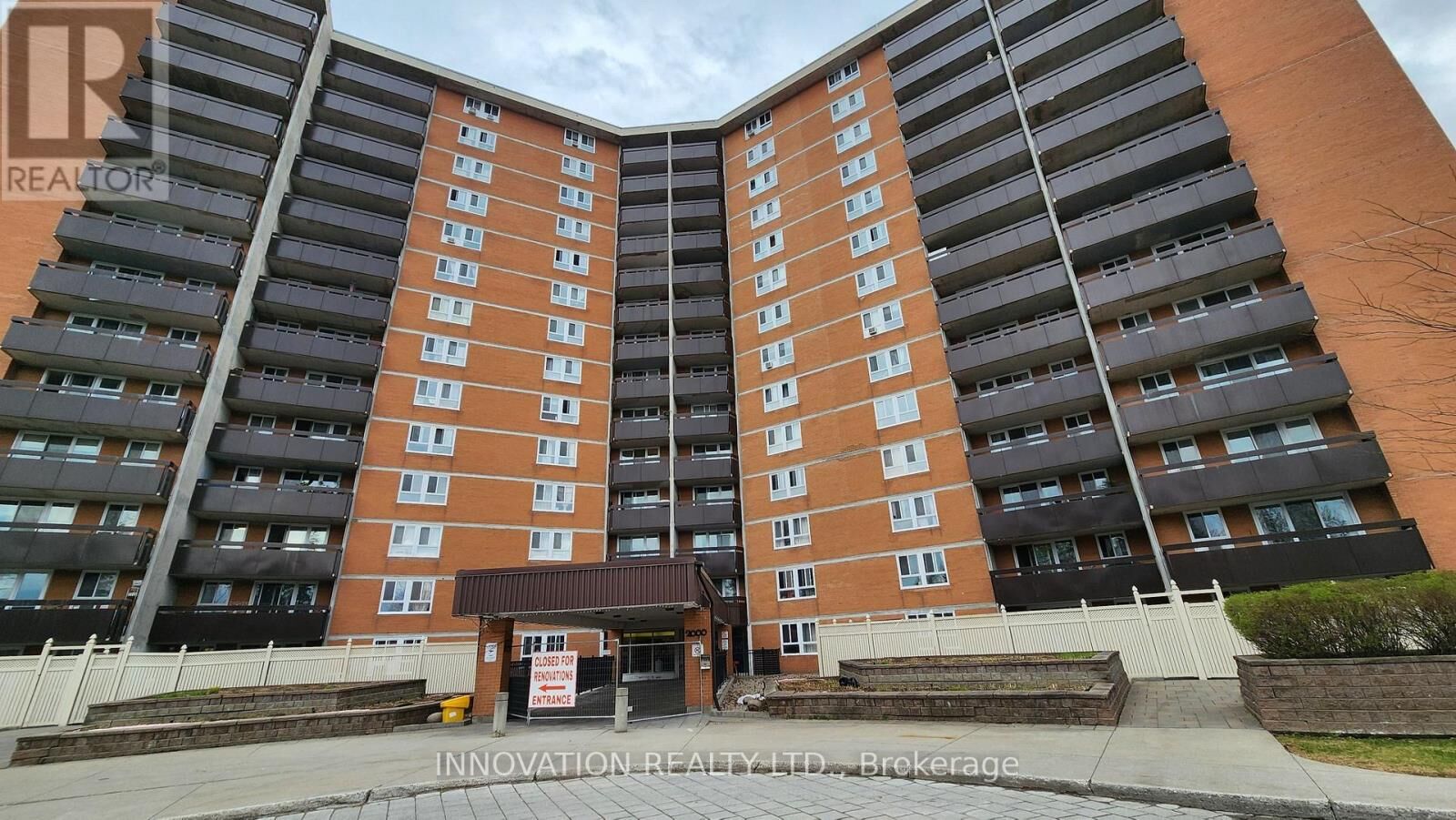 Property Photo:  2000 Jasmine Crescent 1108  ON K1J 8K4 