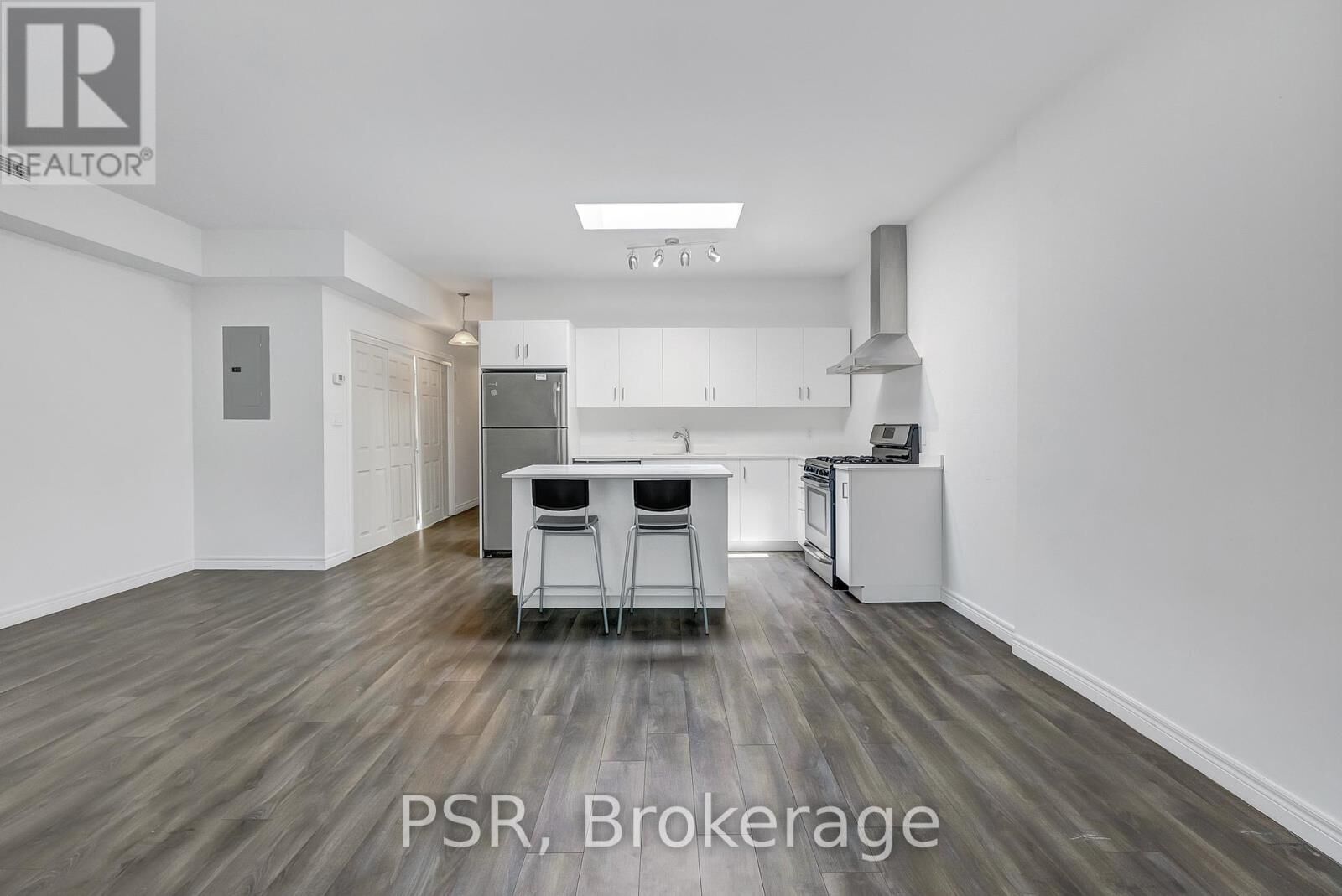 Property Photo:  464 College Street 3  ON M6G 1A1 