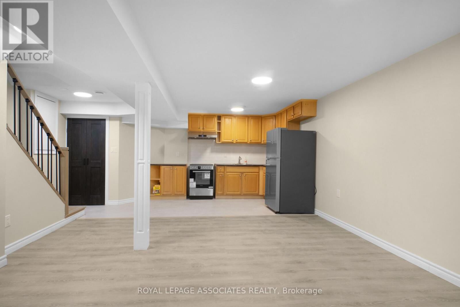 Property Photo:  6120 Clover Ridge Crescent Bsmt  ON L5N 7B2 