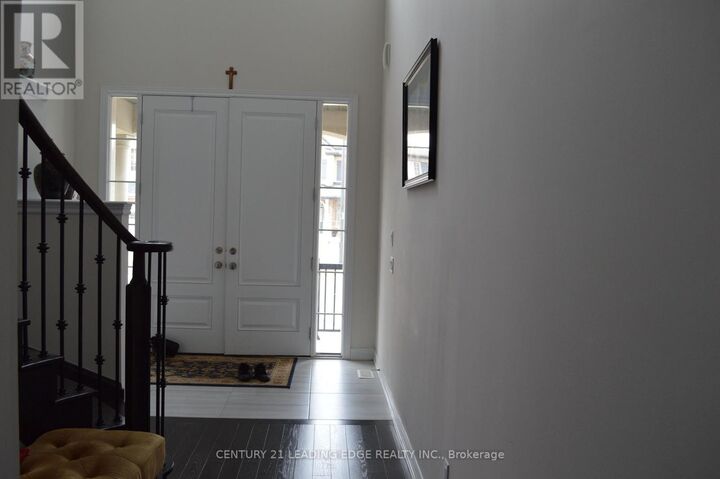 Property Photo:  23 Boland Court  ON L4G 0W6 
