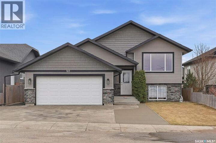 Property Photo:  517 Redwood Crescent  SK S0K 4S2 