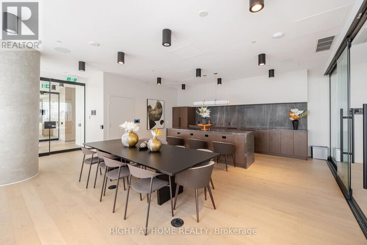 Property Photo:  7890 Jane Street 508  ON L4K 0K9 