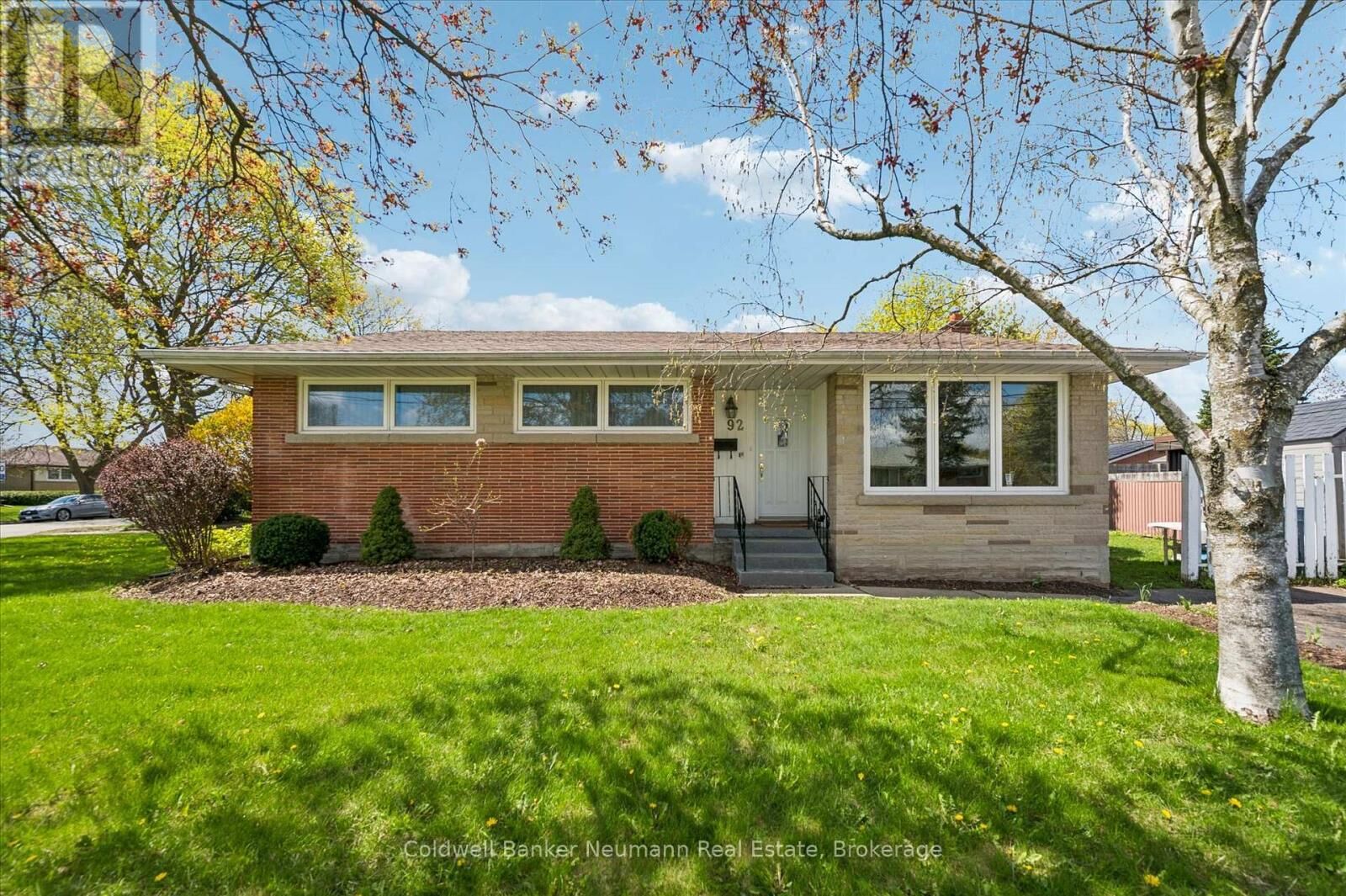 Property Photo:  92 Victoria Road North  ON N1E 5H2 